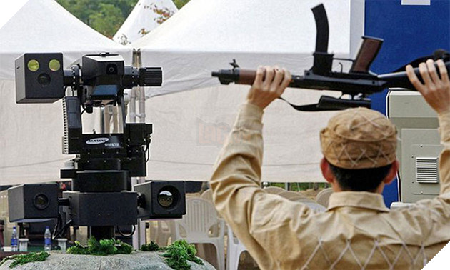 Samsung từng tạo ra robot chiến đấu cực 'ngầu'