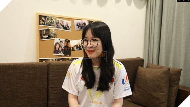 Phương “Ennis”: Đập tan định kiến con gái chơi Liên Minh kém với quyết tâm giành Huy chương Vàng SEA Games 31  2