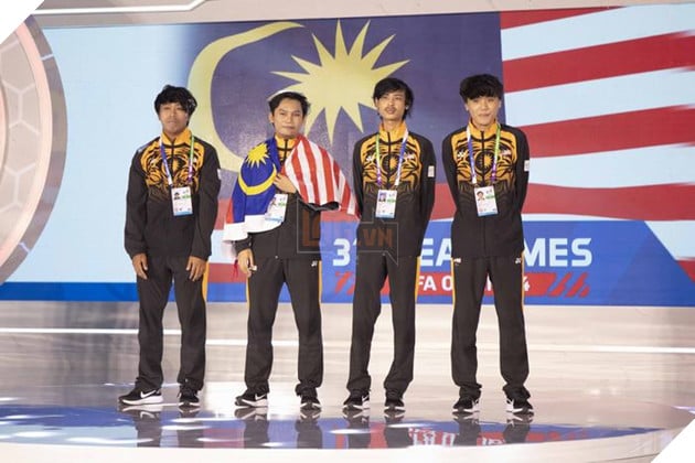 Top những hình ảnh ấn tượng trong ngày thi đấu FIFA Online 4 SEA Games 31 8