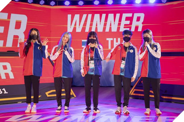 Hình ảnh SEA Games 31 ngày 18/5: Chủ nhà gặp khó với sân chơi mới 12