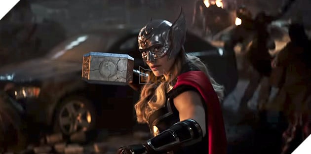 Thor Love and Thunder tung trailer mới, hé lộ rõ tạo hình của Jane Foster và phản diện chính của phim