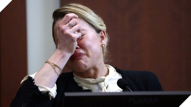 amber heard, amber heard khóc, amber heard meme