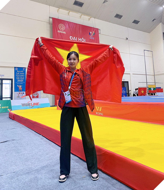 Nữ vận động viên Wushu Việt Nam theo đuổi đam mê Esports sau khi giành cú đúp Huy chương tại SEA Games 31
