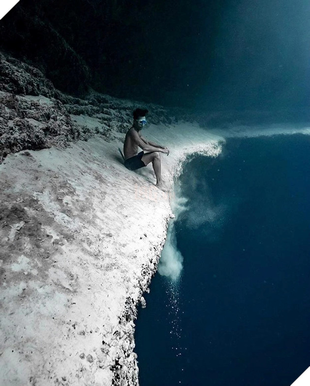 game kinh dị silt khám phá lòng đại dương