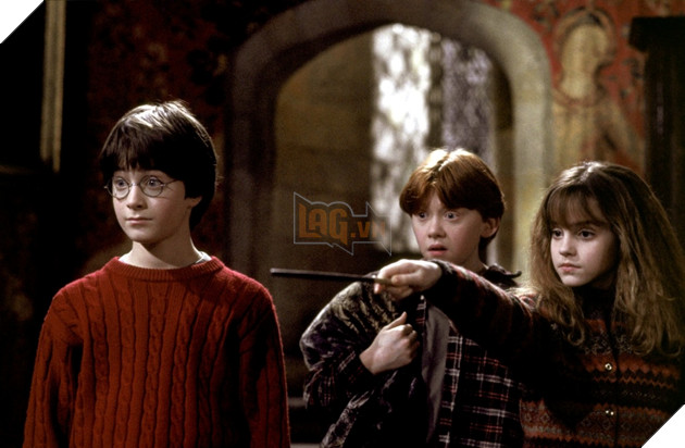 Những mẩu chuyện hậu trường cười bể bụng của Harry Potter