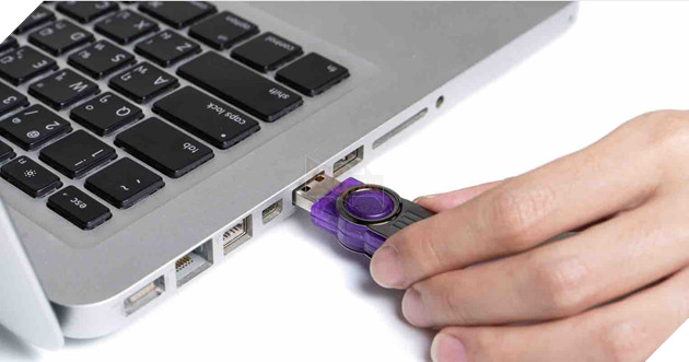 Chế độ hạn chế USB mới trên iOS 12 nay đã được thêm vào macOS Ventura 