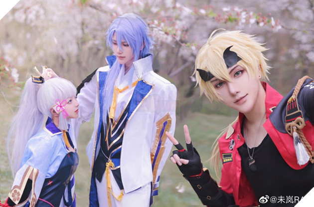Genshin Impact: Cosplayer thực hiện bộ ảnh Daddy Zhongli tại Long Tích Tuyết Sơn đầy choáng ngợp 7