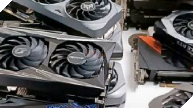 Bitcoin "chạm đáy" nhiều thợ đào buộc xả và bán GPU với giá rẻ bèo 