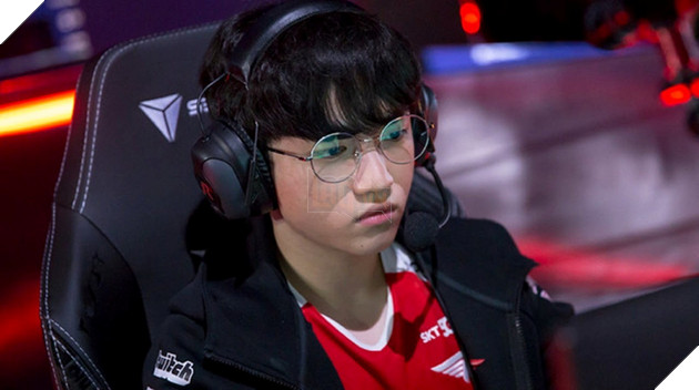 T1 Keria trải lòng về Zeus 2