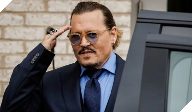 Johnny Depp phủ nhận bản hợp đồng trở lại Pirates of the Caribbean với Nhà Chuột 2
