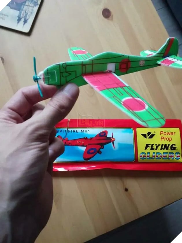 những món đồ chơi từng là tuổi thơ 