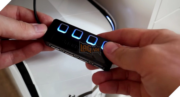 5 phụ kiện PC mà game thủ cần có cho góc gaming của mình  4