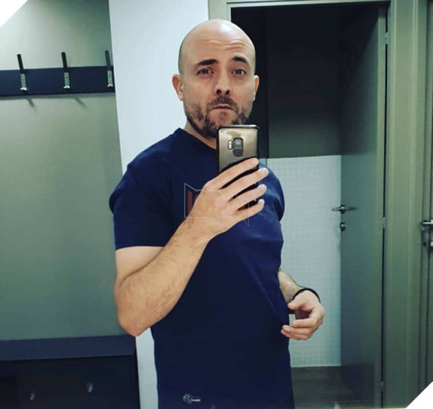 Người đàn ông nổi tiếng khi được cả thế giới gọi là "người tồi tệ nhất" mà không hê hay biết