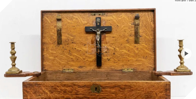 Bí ẩn về Bộ dụng cụ giết ma cà rồng được bán đấu giá với mức giá 15.600 USD 4