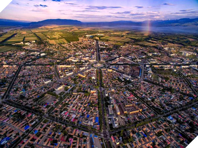 Tekesi - Thành phố thiết kế bố cục hình Bát Quái độc lạ tại Trung Quốc