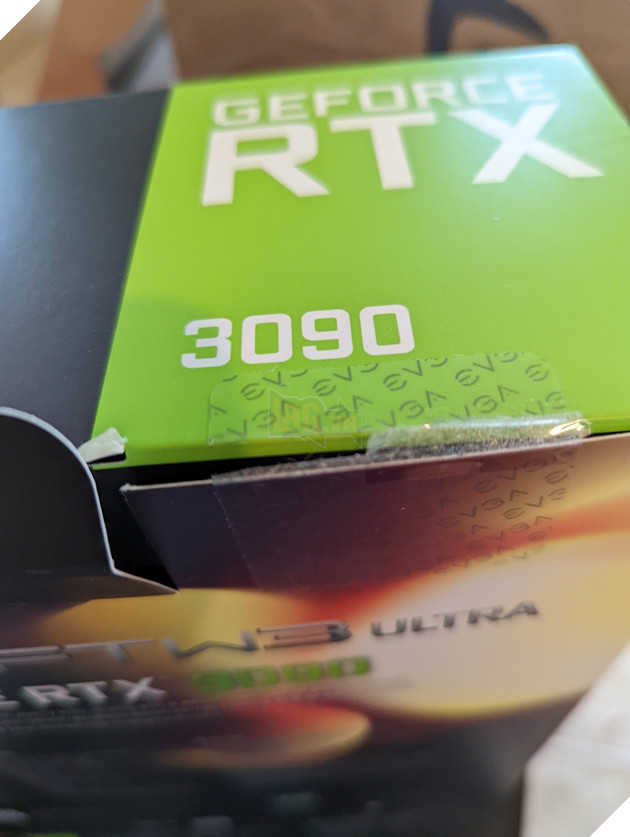 Mua card RTX 3090 nhưng nhận về cho mình một hộp cát to tướng