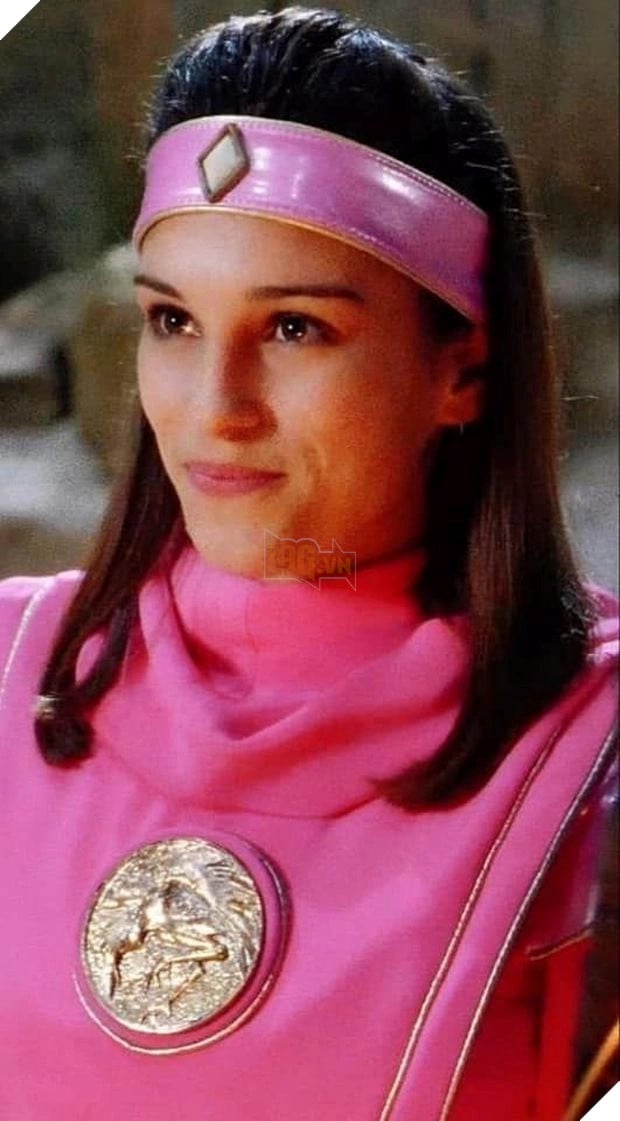 Cô nàng siêu nhân hồng mà bao anh chàng từng mê say đắm giờ như thế nào?