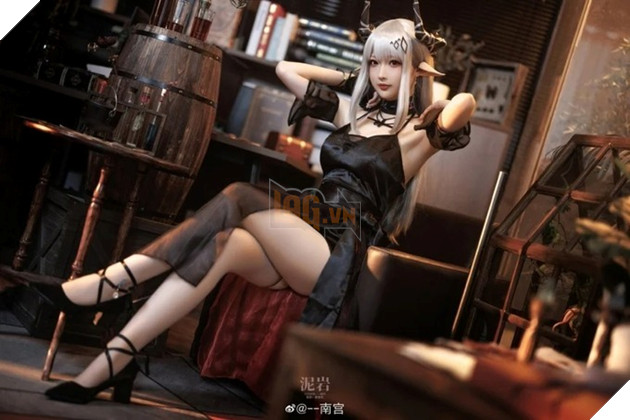 Chiêm ngưỡng nhan sắc cô nàng Mudrock của Arknights