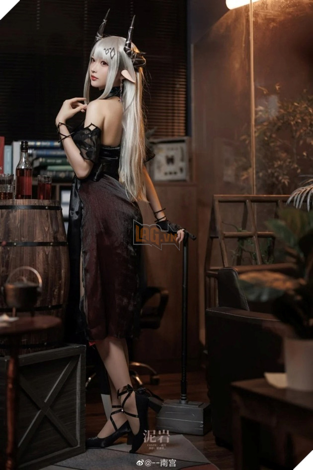 Chiêm ngưỡng nhan sắc cô nàng Mudrock của Arknights