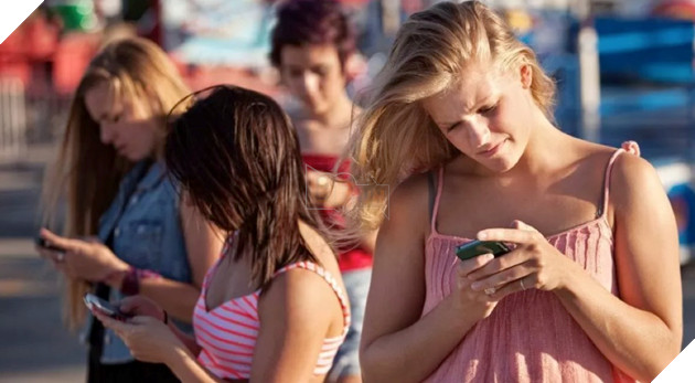 MXH Facebook trở nên "lu mờ" đối với người dùng trẻ, khi có quá nhiều đối thủ cạnh tranh