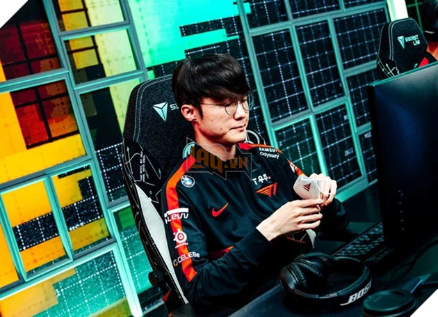 LMHT: Faker và giai thoại về Vị thần xuống núi được lưu truyền rộng rãi tại LPL