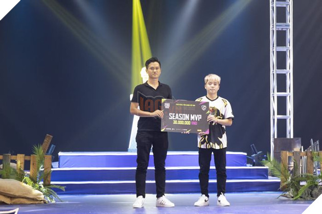 DX Lamborghini: Thần may mắn đã đưa D'Xavier đến chức vô địch  4