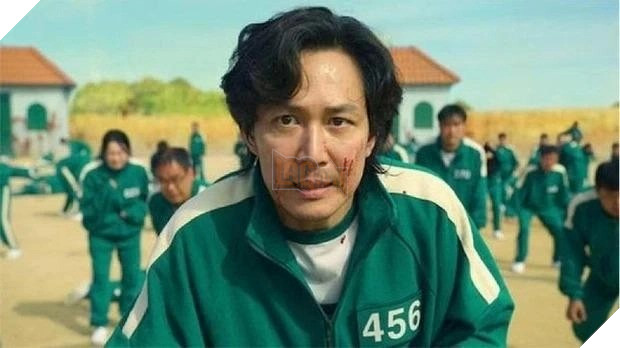 Ngôi sao Squid Game bị đào lại hàng loạt nhưng bê bôi đời tư, cộng đồng lũ lượt thoát fan?