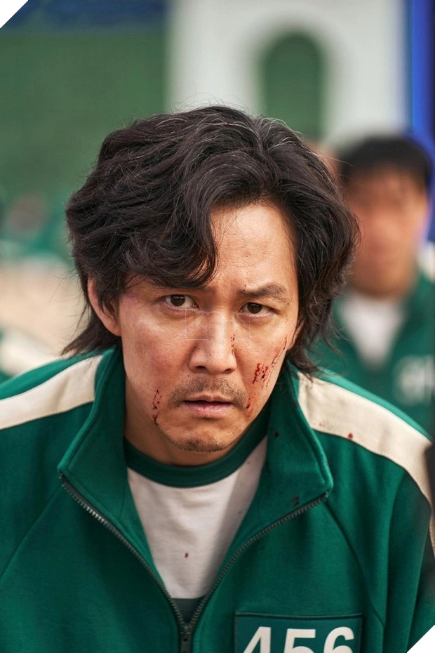 Ngôi sao Squid Game bị đào lại hàng loạt nhưng bê bôi đời tư, cộng đồng lũ lượt thoát fan?