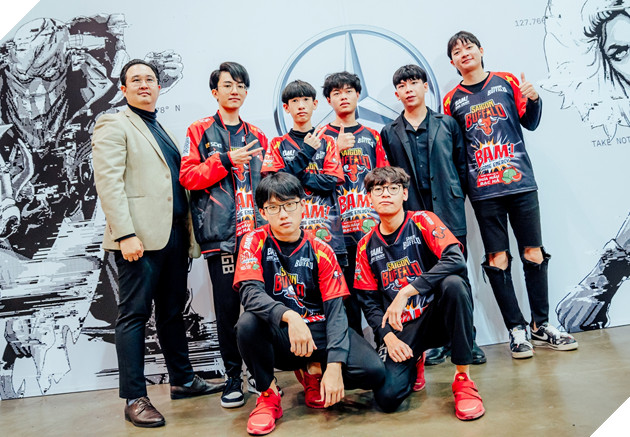 LMHT: Doublelift khẳng định VCS là một khu vực có lối chơi không não nhưng toàn tay to