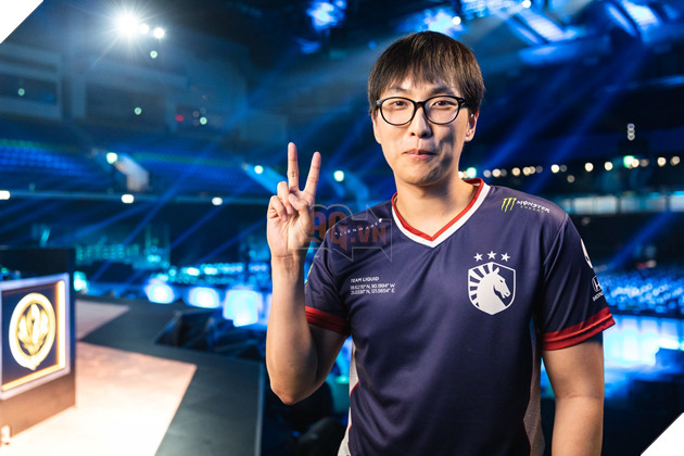 LMHT: Doublelift khẳng định VCS là một khu vực có lối chơi không não nhưng toàn tay to
