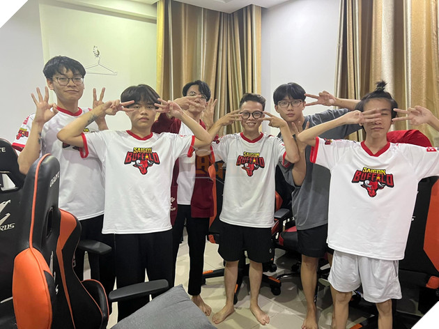 Phỏng vấn độc quyền Huấn luyện viên SGB - Ngài Ren P.2: Mình phải là người định hướng cho các bạn  2