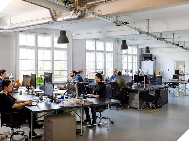 Hàng loạt công ty game tại Nga đã thuê máy bay riêng để đưa nhân viên của họ về nước