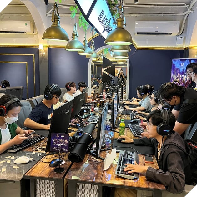 Đấu Trường Máy Tính 2022: Trải nghiệm Chuyên nghiệp cho các Game thủ Không chuyên 2