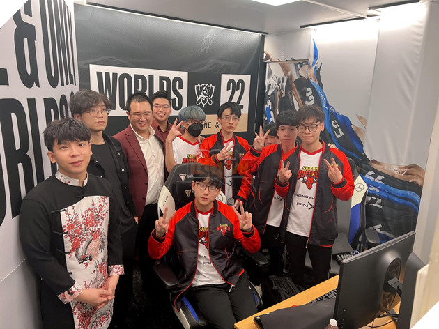 tin đồn sgb giải thể lmht