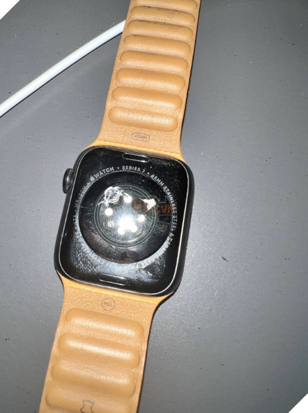 Apple Watch quá nhiệt và tự động phát nổ, Apple yêu cầu người dùng không chia sẻ cho bất kỳ ai