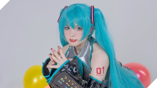 Twittard cáo buộc Hatsune Miku nước Nga là đang chiếm đoạt văn hóa
