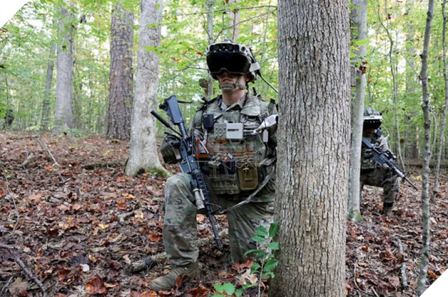 Thử nghiệm mới cho thấy kính AR Microsoft Hololens có thể gây nguy hiểm cho binh lính Mỹ