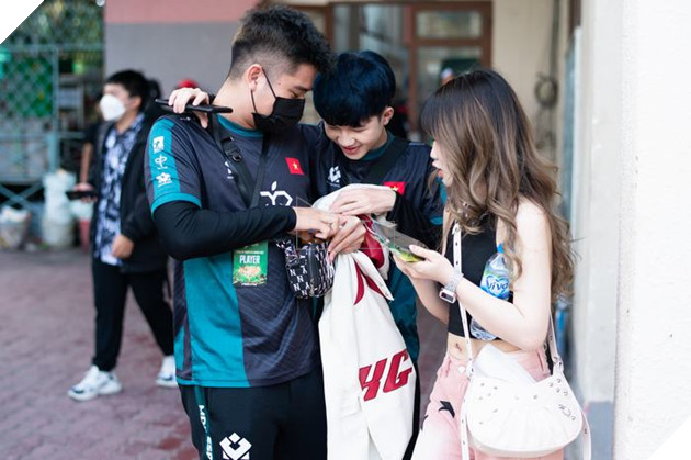 Cộng đồng Free Fire háo hức tham gia Chung kết Yomost VFL Summer 2022 25