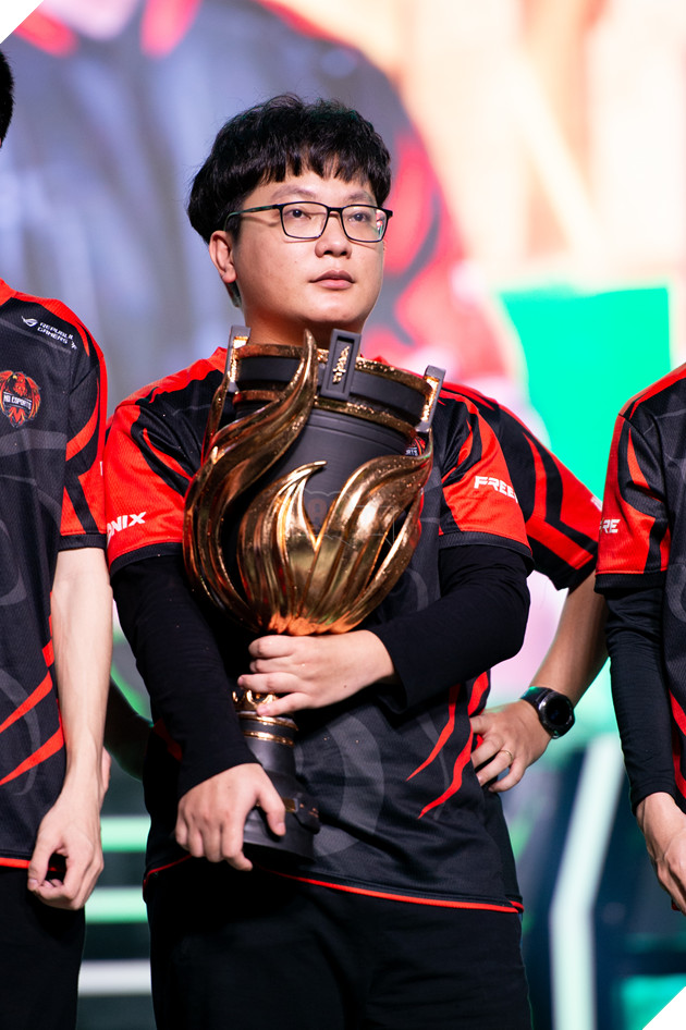 Ma Gaming cùng những người đồng đội HQ Esports lên ngôi vô địch lần đầu tiên tại Yomost VFL Summer 2022 5