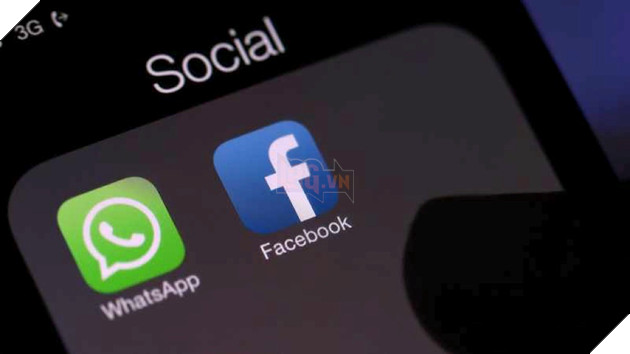 Tiếp tục 'cà khịa" Tim Cook, Mark Zuckerberg khẳng định WhatsApp an toàn hơn iMessage