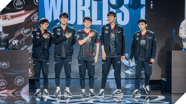 LMHT: Cả RNG và EDG vẫn chưa thể về Trung Quốc dù đại bại ở CKTG 2022