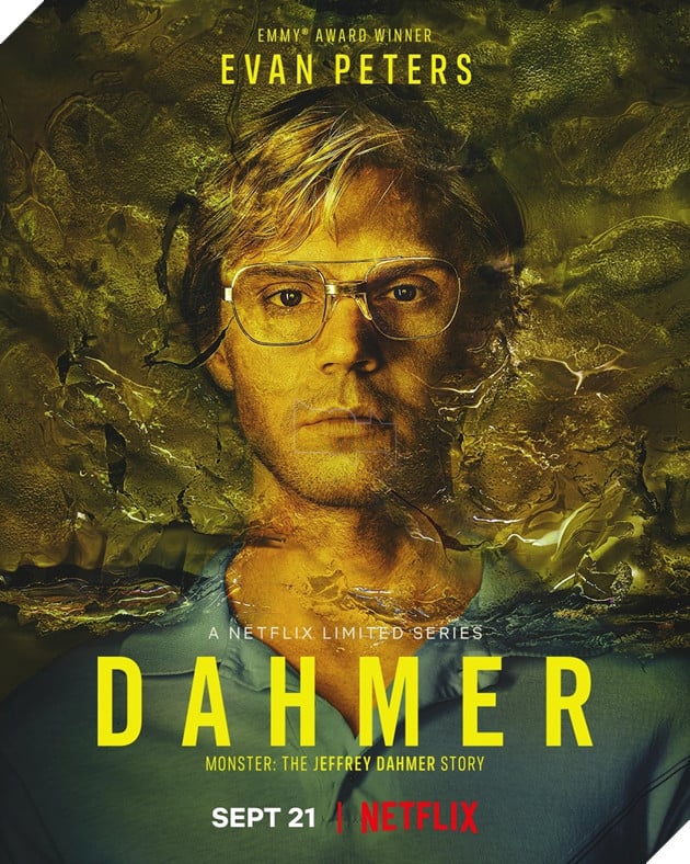 netflix-lai-gay-tranh-cai-khi-tu-y-lam-phim-ve-sat-nhan-jeffrey-dahmer-1_OFLU.jpg