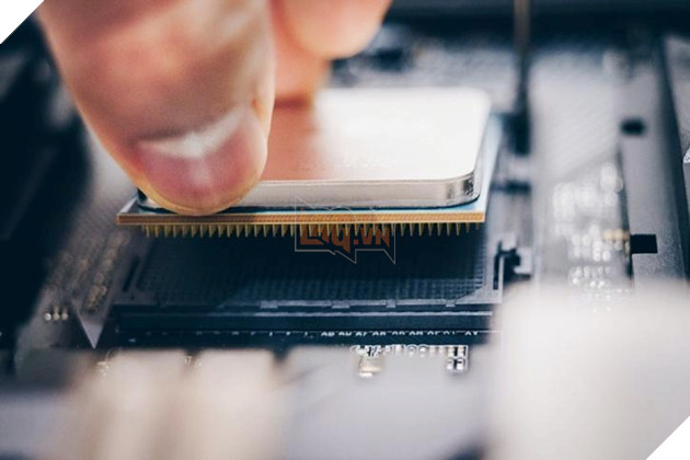 Nhằm cải thiện khả năng làm mát CPU, một TikToker đã trộn muối vào keo tản nhiệt chipset