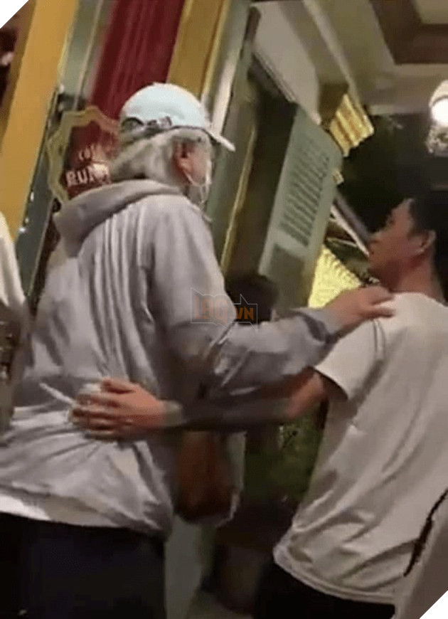 Lộ hình ảnh Châu Tinh Trì đang du lịch tại Việt Nam