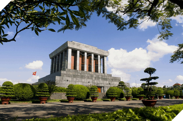 Game thủ đưa Lăng Bác vào trong Genshin Impact