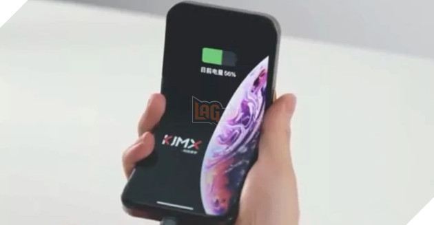 Pháp sư Trung Hoa hồ biến iPhone thành điện thoại gập, điều mà Apple không thể làm