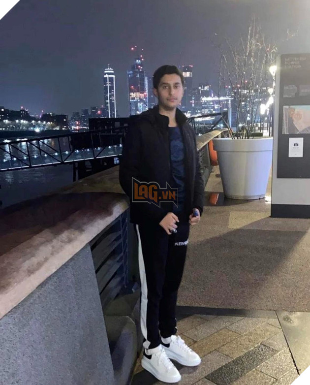 Ngắm nhìn Hoàng thử Qatar 15 tuổi vô cùng giản dị với những hình ảnh đời thường