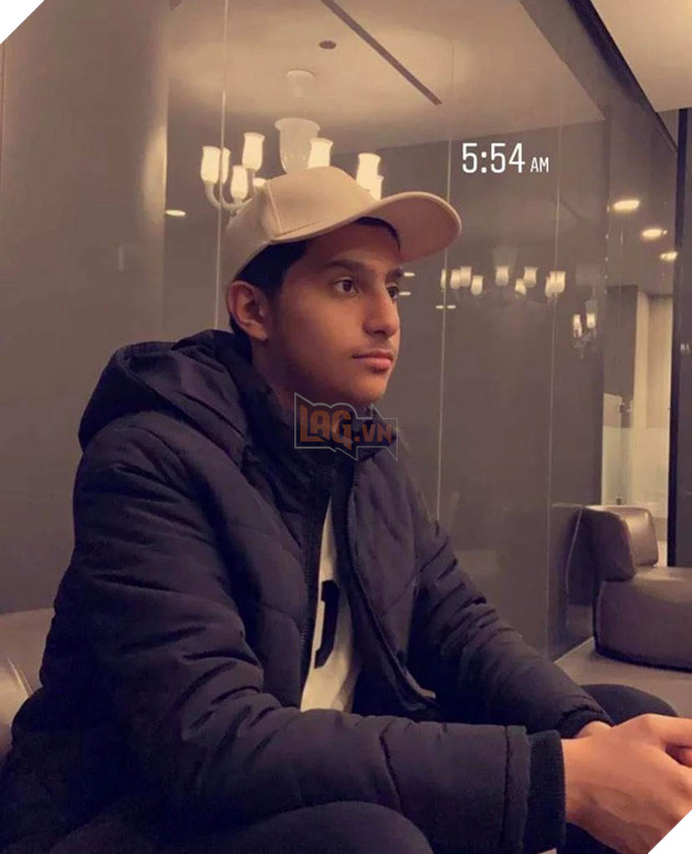 Ngắm nhìn Hoàng thử Qatar 15 tuổi vô cùng giản dị với những hình ảnh đời thường