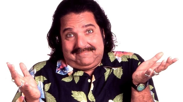 10 diễn viên đình đám từng vướng phải nghiệm đóng phim người lớn,