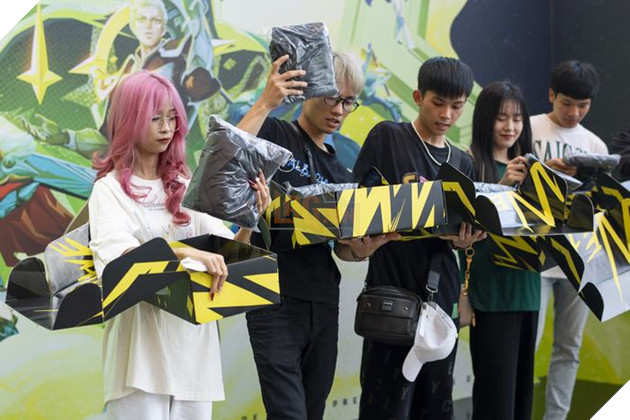 APL 2022: Bầu không khí rộn ràng và háo hức trong ngày thi đấu Bán kết 11